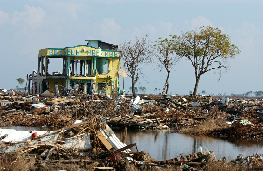 Tsunami à Sumatra en 2005 © Alain WICHT/DDC/ CIRIC                           
