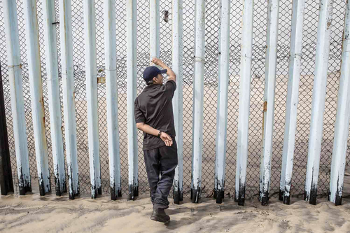 Valerio Muscella Le mur de Tijuana