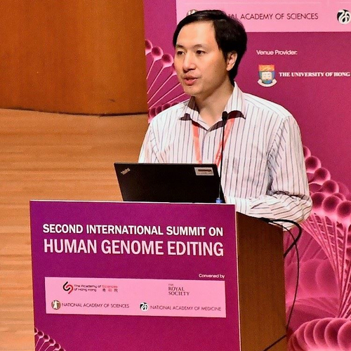 He Jiankui au deuxieme Sommet international sur ledition du genome humain wiki.jpg