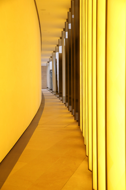Fondation Louis-Vuitton, Paris © Fred de Noyelle / Godong - Inside the horizon, Olafur Eliasson's installation.