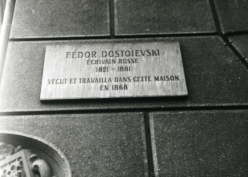 Plaque commémorant le séjour de Dostoïevski à Vevey, posée en 1968 © Musée historique de Vevey