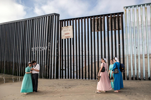 Image dappel Valerio Muscella Le mur de Tijuana
