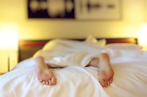 dormir pieds