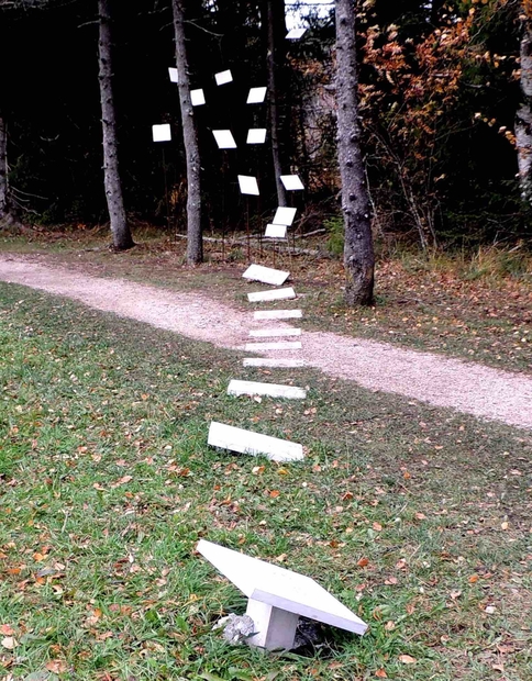 Isabelle Cassani et Mireille Rigotti, Mémoire diffractée. Exposition hors murs Nature et Industrie de la galerie d’art l’Essor,au Sentier (vallée de Joux), du 1er juillet au 25 octobre 2020. © Marie-Thérèse Bouchardy  