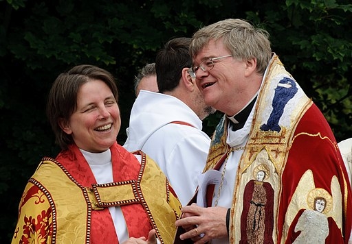 Prêtres de l'Eglise anglicane d'Angleterre, 2010 © Richard Gillin from St Albans, UK — Passio 2010/wikimedia.org