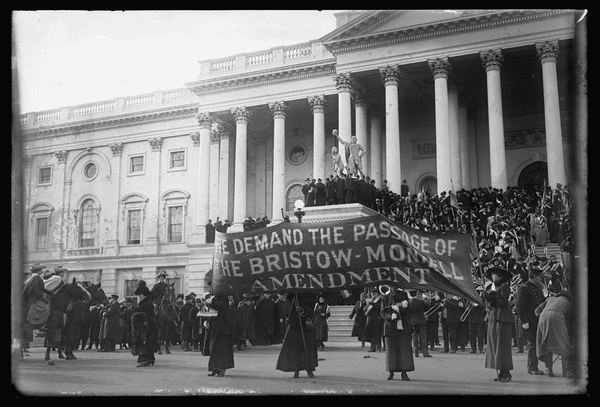 Suffragettes à WashingtonD.C. 1917 © Library of Congress/Wikimedia