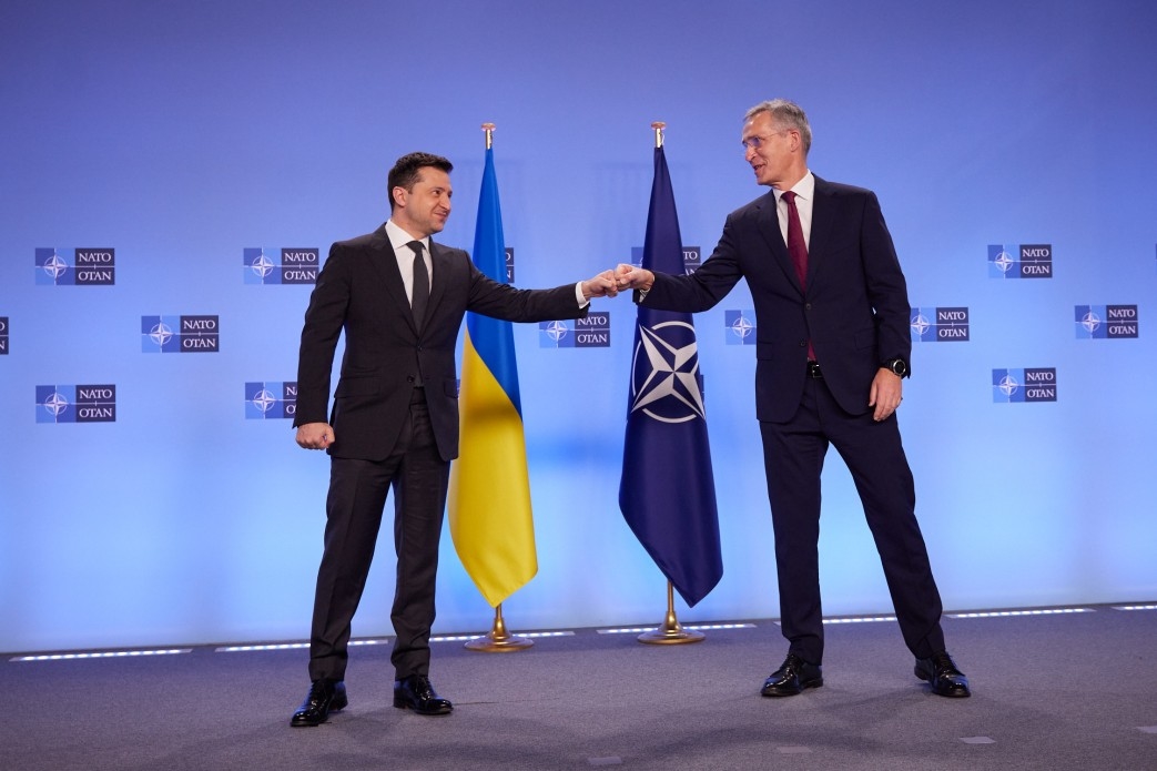 Volodymyr Zelenskyi and Jens Stoltenberg